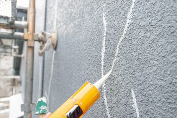 【徹底解説】外壁塗装の下地処理の必要性｜仕上がりや持ちの違い